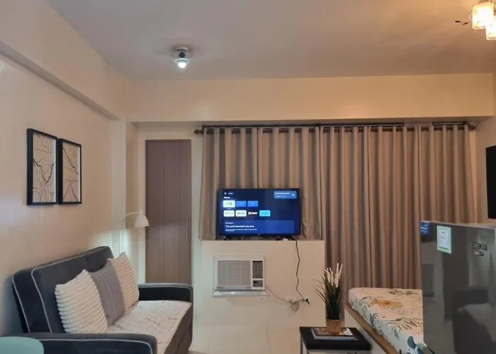 One Palm Tree Apartment Manila