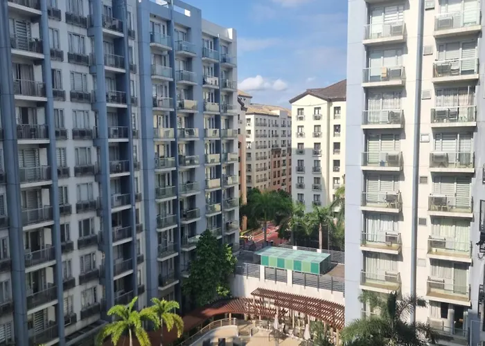 One Palm Tree Apartment Manila
