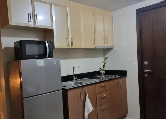 Apartment One Palm Tree